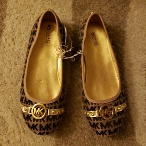 Michael Kors Shoes, Flats, Size five but fits a 7